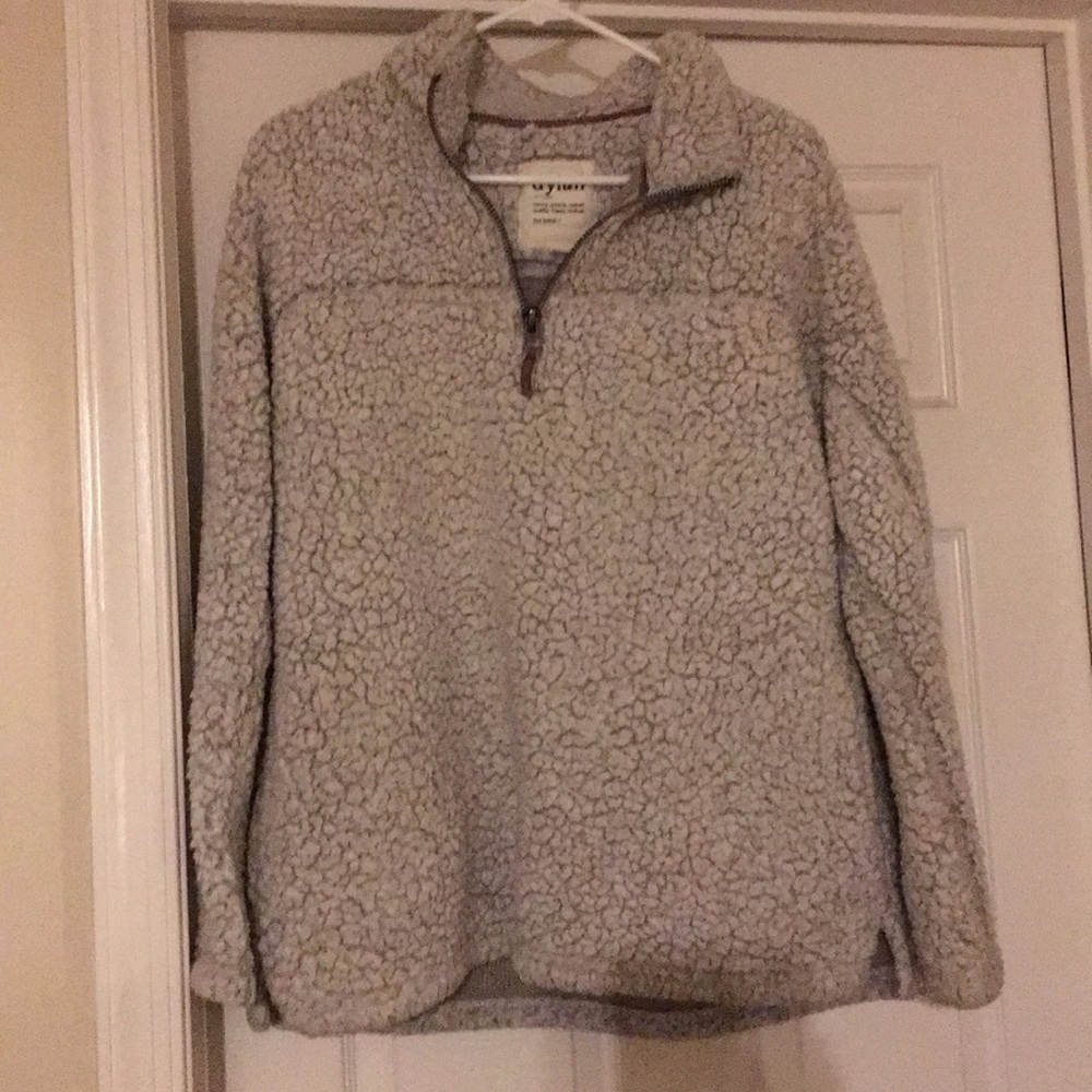 True grit Dylan pullover size large frosty stadium